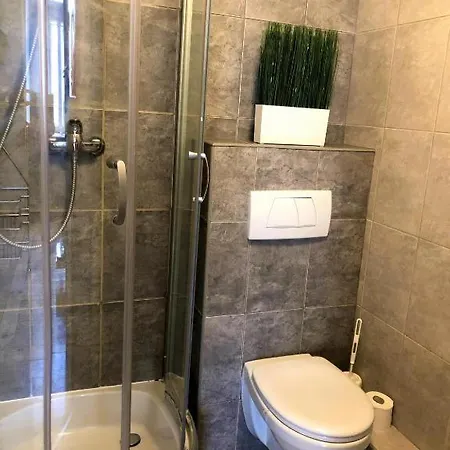Wilcza 54 Prywatne Mieszkanie Z Balkonem W Centrum 400m Od Dworca Centralnego Samodzielne Zameldowanie! Self Check-in System! * Warschau