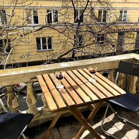 Wilcza 54 Prywatne Mieszkanie Z Balkonem W Centrum 400m Od Dworca Centralnego Samodzielne Zameldowanie! Self Check-in System! * Varšava
