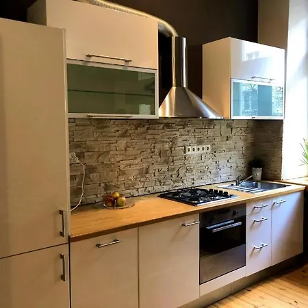 Wilcza 54 Prywatne Mieszkanie Z Balkonem W Centrum 400m Od Dworca Centralnego Samodzielne Zameldowanie! Self Check-in System! Apartmán